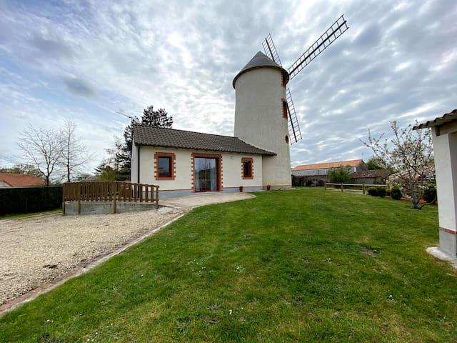 GITE MOULIN A VENT RENOVE-LE MOULIN DES GARDES3